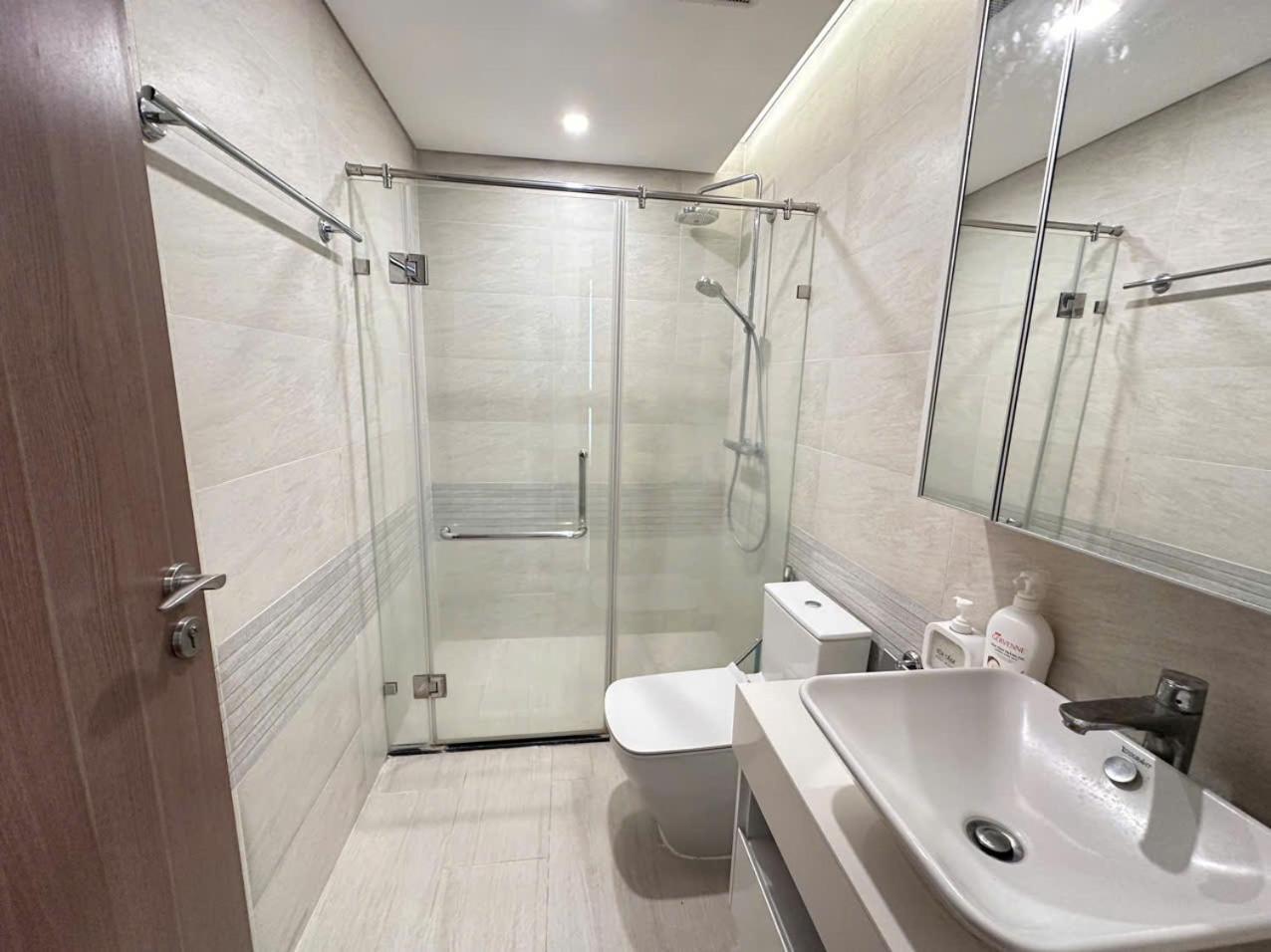 Luxury Apartment In Vinhomes Metropolis Hanoi Bagian luar foto