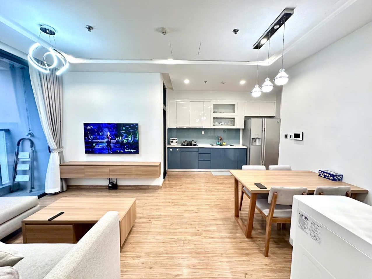 Luxury Apartment In Vinhomes Metropolis Hanoi Bagian luar foto