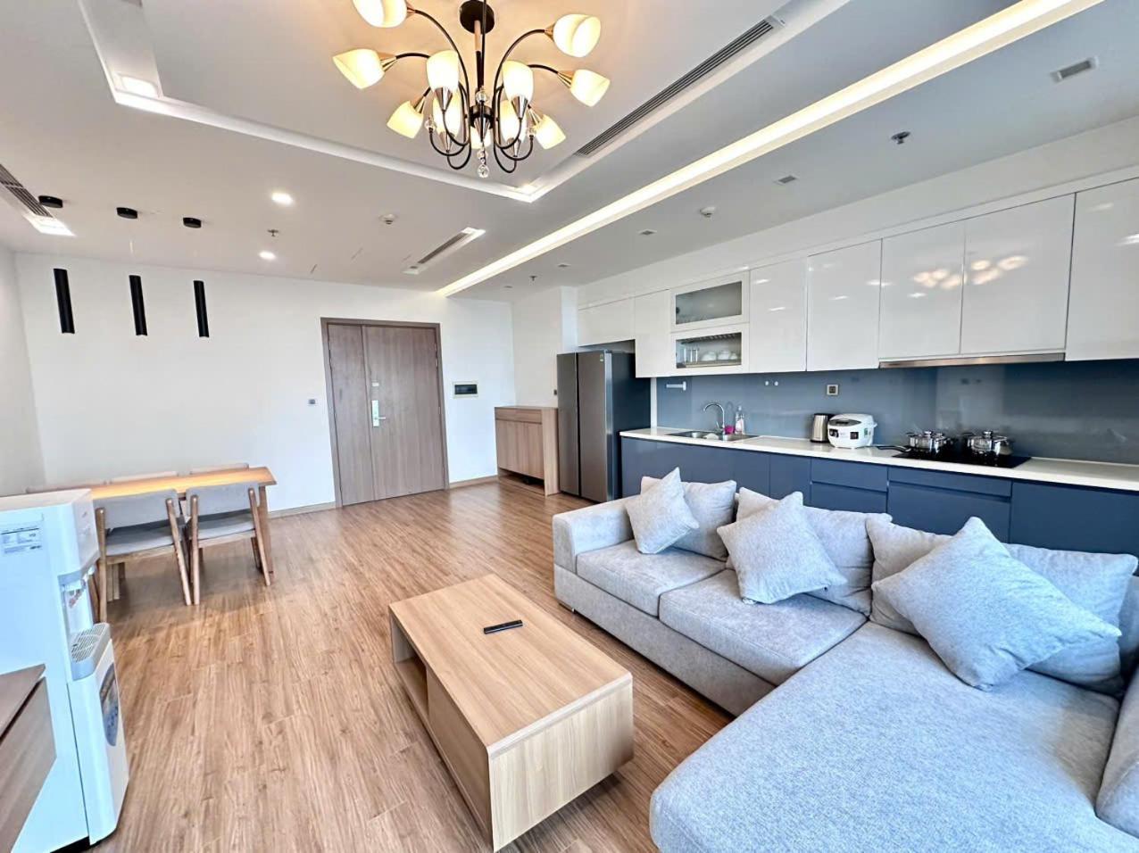 Luxury Apartment In Vinhomes Metropolis Hanoi Bagian luar foto