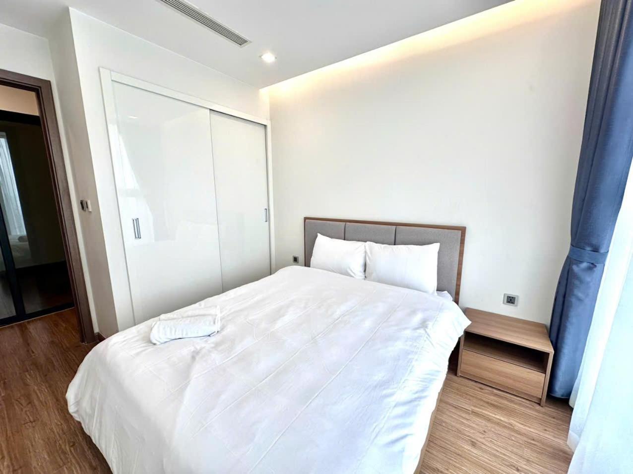Luxury Apartment In Vinhomes Metropolis Hanoi Bagian luar foto
