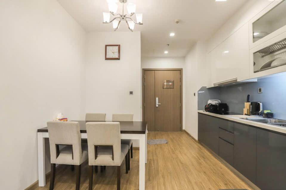 Luxury Apartment In Vinhomes Metropolis Hanoi Bagian luar foto
