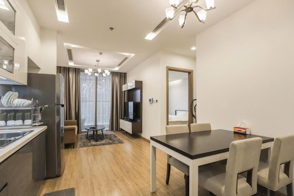 Luxury Apartment In Vinhomes Metropolis Hanoi Bagian luar foto
