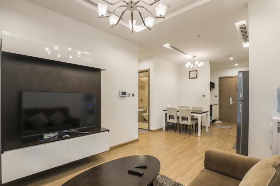 Luxury Apartment In Vinhomes Metropolis Hanoi Bagian luar foto