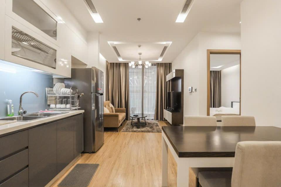 Luxury Apartment In Vinhomes Metropolis Hanoi Bagian luar foto